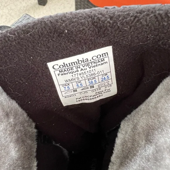 Columbia Women's Black Quilted Winter Boots - Picture 3 of 4